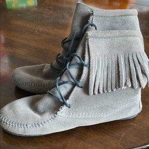 Minnetonka fringe boots